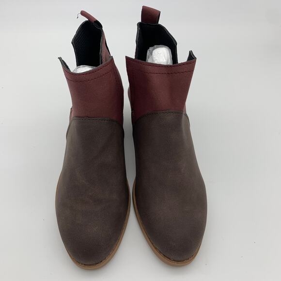 V Cut Ankle Boots Women Size 8.5 Chunky Block Stacked Low Heel Bootie - Picture 4 of 8